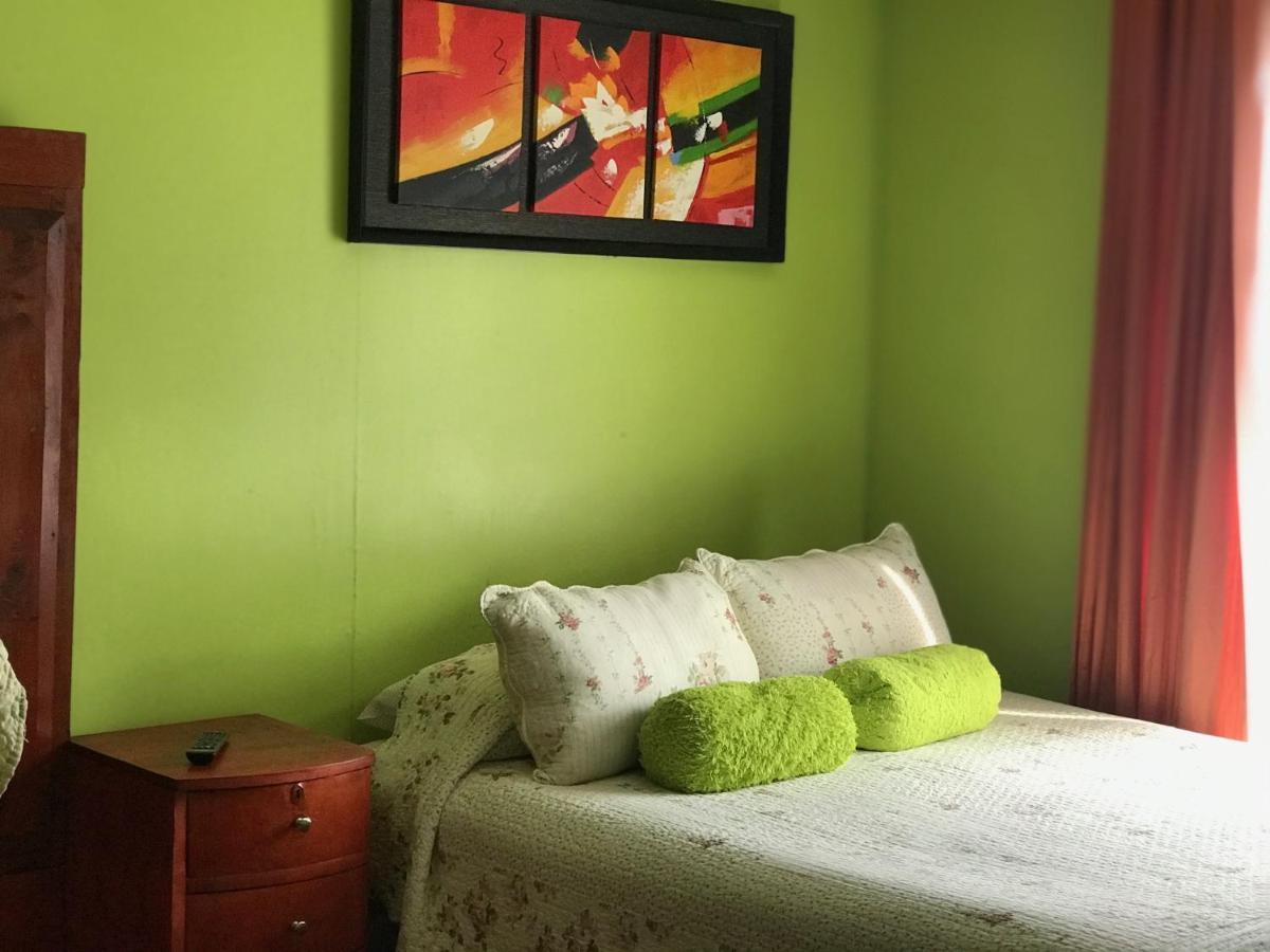 Hostal Benavente Puerto Montt Eksteriør billede